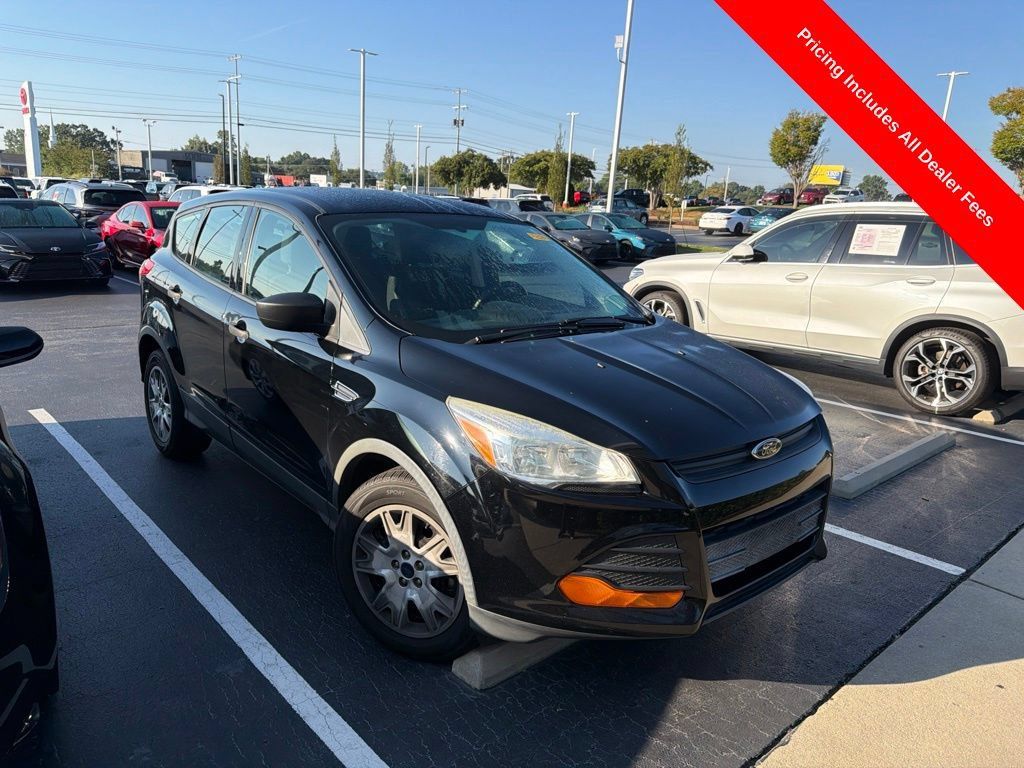Used 2016 Ford Escape S FWD image 1
