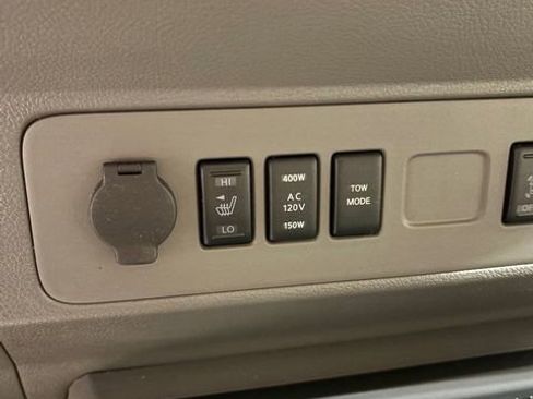 Used 2020 Nissan NV 3500 SL image 11