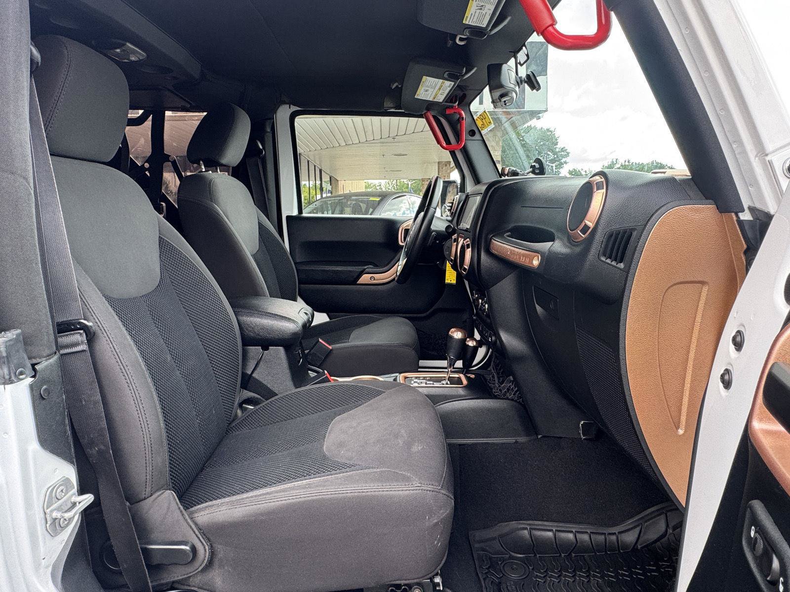 Used 2017 Jeep Wrangler Sport AWD/4WD image 23