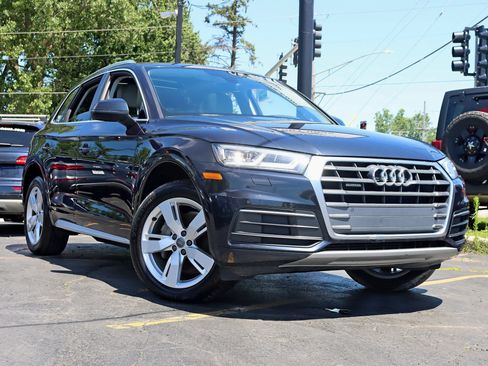 Used 2018 Audi Q5 2.0T Premium Plus w/ Premium Plus Package AWD/4WD image 8