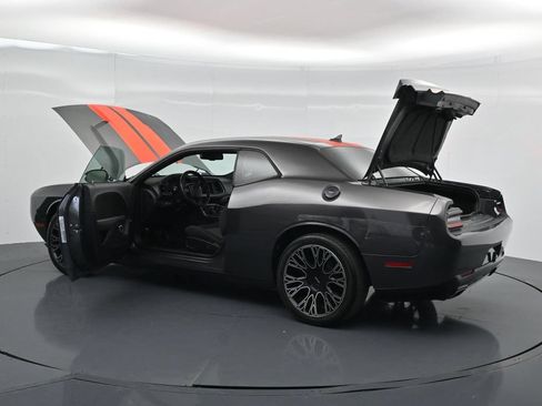 Used 2019 Dodge Challenger SXT w/ Blacktop Package RWD image 43