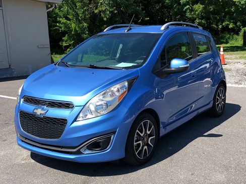 Used 2014 Chevrolet Spark LT image 7