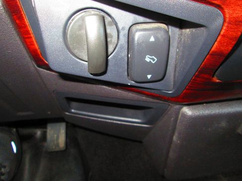 Used 2009 Ford F350 Lariat image 23