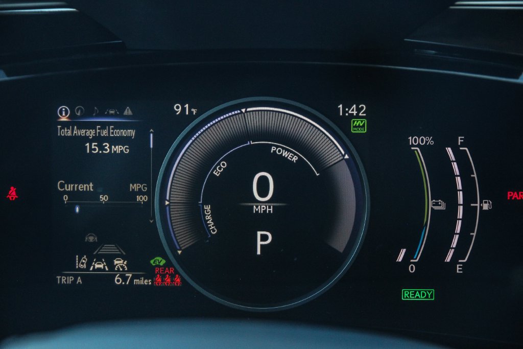 Used 2026 Lexus NX 450h+ AWD w/ Accessory Package (Z2) image 22