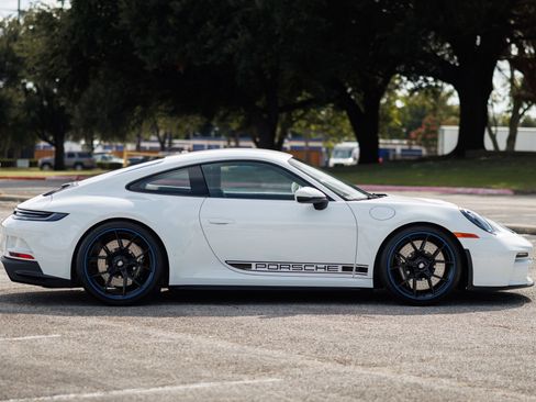 Used 2022 Porsche 911 GT3 RWD image 22