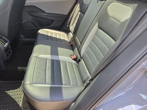 Used 2022 Volkswagen Taos SEL w/ Panoramic Sunroof Package FWD image 24