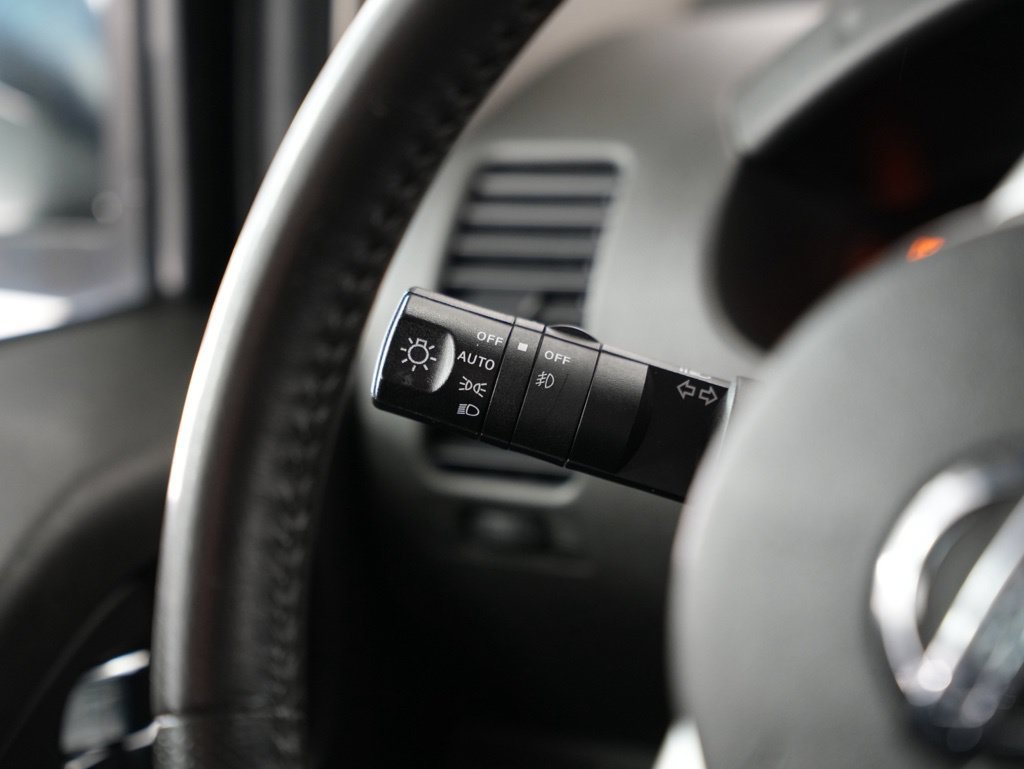 Used 2012 Nissan Pathfinder SV RWD image 14