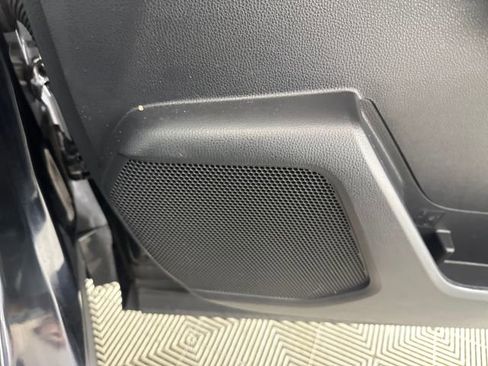 Used 2022 Toyota Highlander XLE image 30