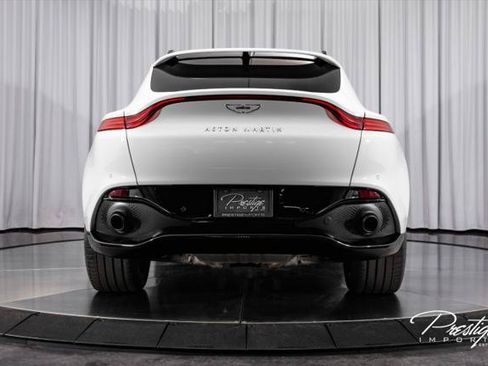 Used 2021 Aston Martin DBX AWD/4WD image 16
