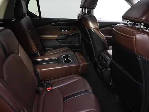 Used 2024 Honda Pilot Elite image 17