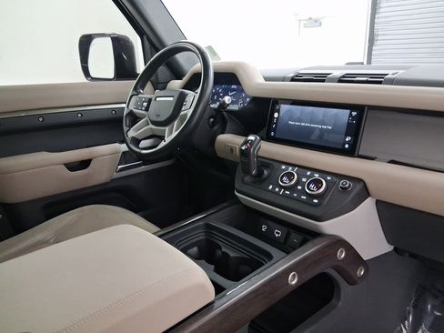 Used 2021 Land Rover Defender 90 S image 20