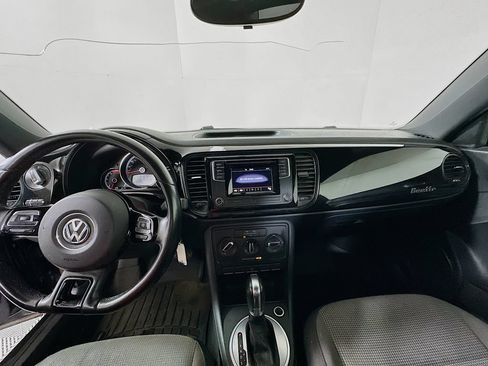 Used 2019 Volkswagen Beetle 2.0T S FWD image 3
