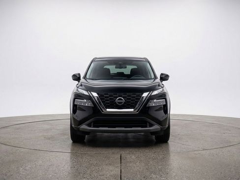 Used 2025 Nissan Rogue SV AWD/4WD image 2