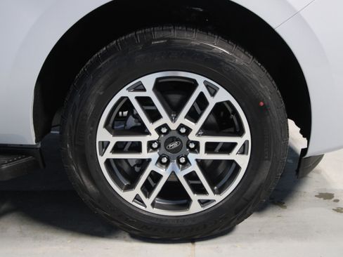 New 2026 Ford Expedition Active image 31