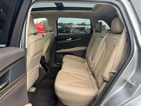 Used 2023 Lincoln Nautilus Reserve FWD image 22