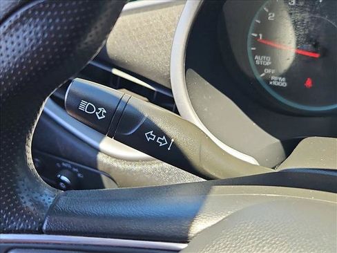 Certified 2022 Chevrolet Malibu LT FWD image 16