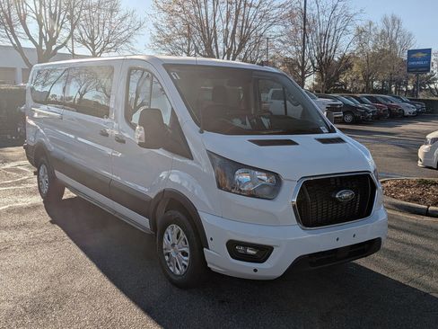 Used 2024 Ford Transit 350 XLT image 2