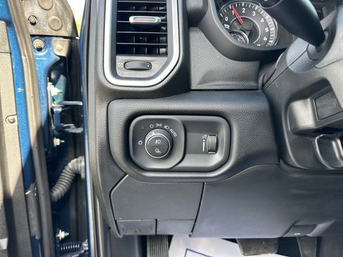 Used 2024 RAM 2500 Big Horn w/ Bed Utility Group AWD/4WD image 10