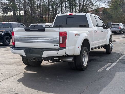 Used 2022 Ford F450 Platinum w/ FX4 Off-Road Package image 3