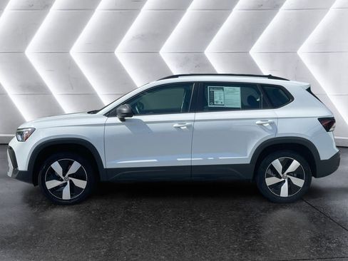 Used 2025 Volkswagen Taos S AWD/4WD image 3