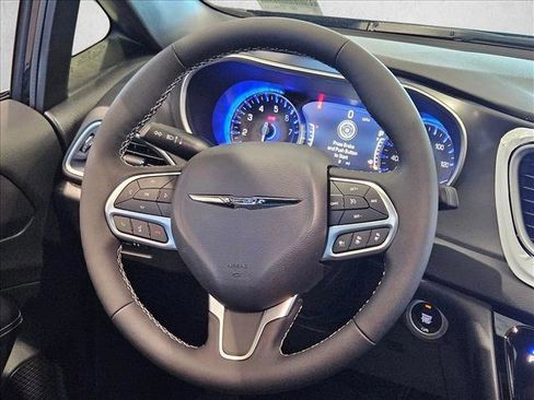 New 2026 Chrysler Voyager LX image 9