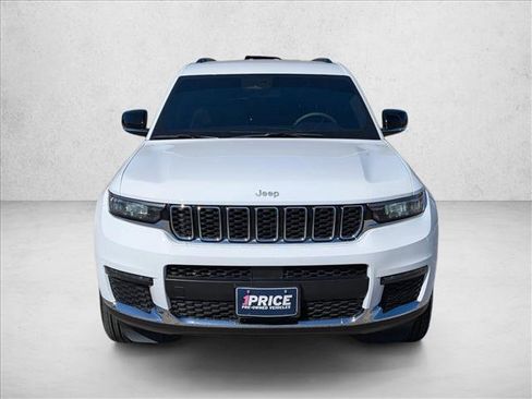 Used 2025 Jeep Grand Cherokee L Limited image 2