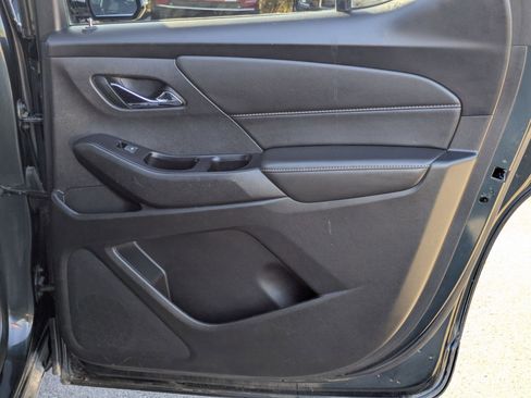 Used 2020 Chevrolet Traverse LT image 26