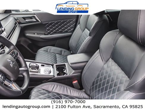 Used 2022 Mitsubishi Outlander SEL image 16