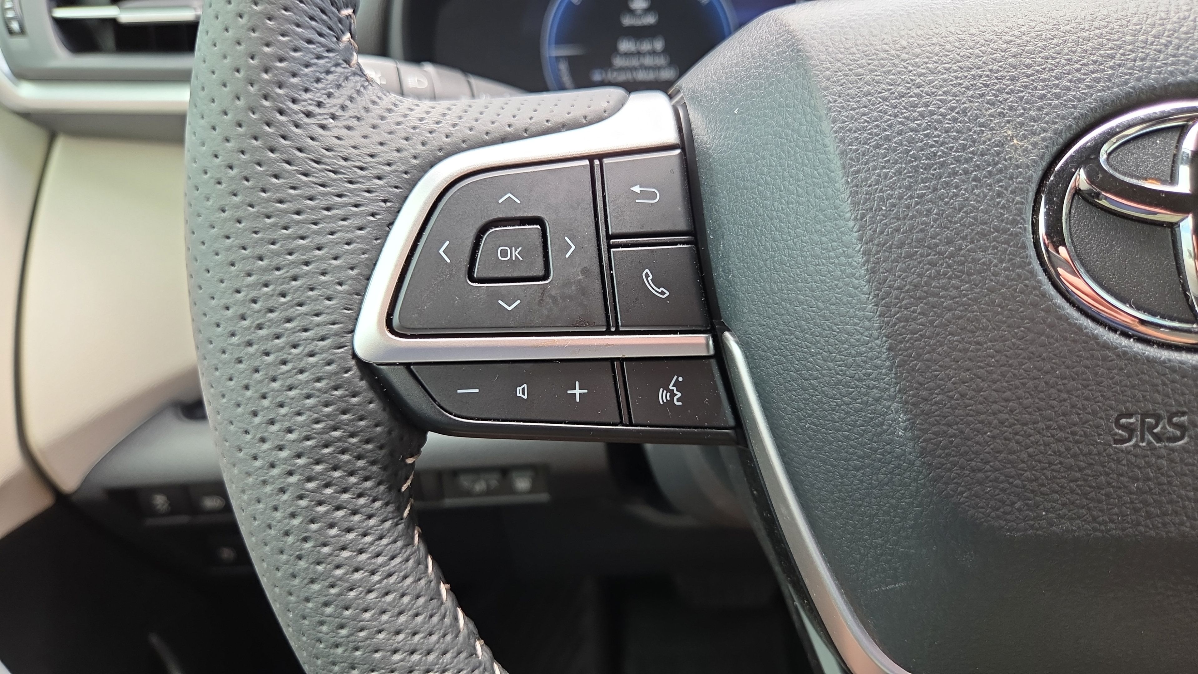 Certified 2026 Toyota Sienna Limited AWD/4WD image 31