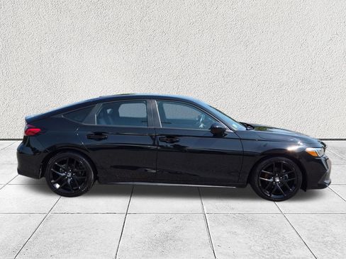 Used 2024 Honda Civic Sport image 2