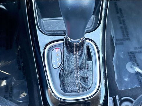 Used 2018 Jeep Compass Limited w/ Navigation Group image 17