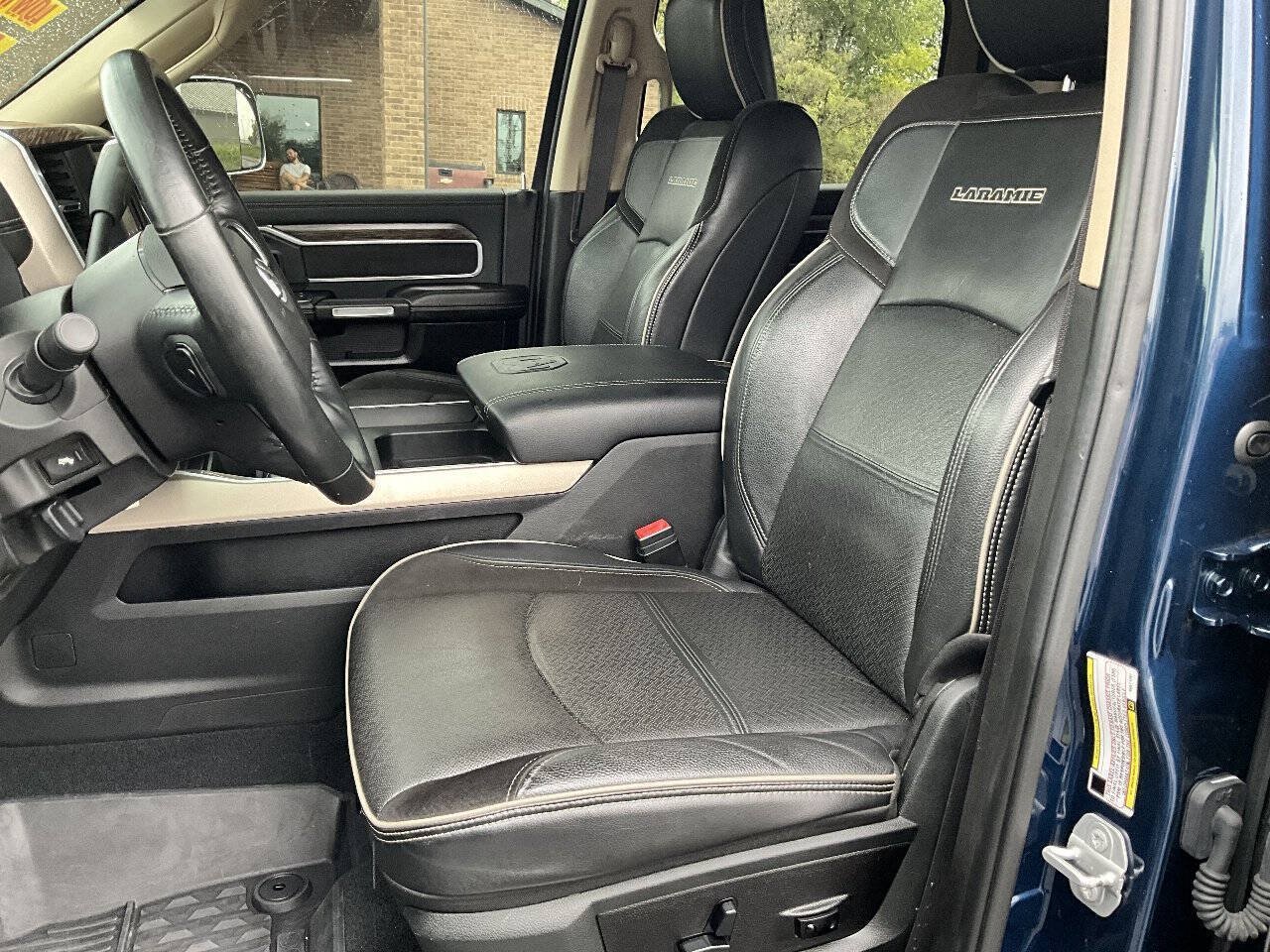 Used 2019 RAM 5500 Laramie AWD/4WD image 9