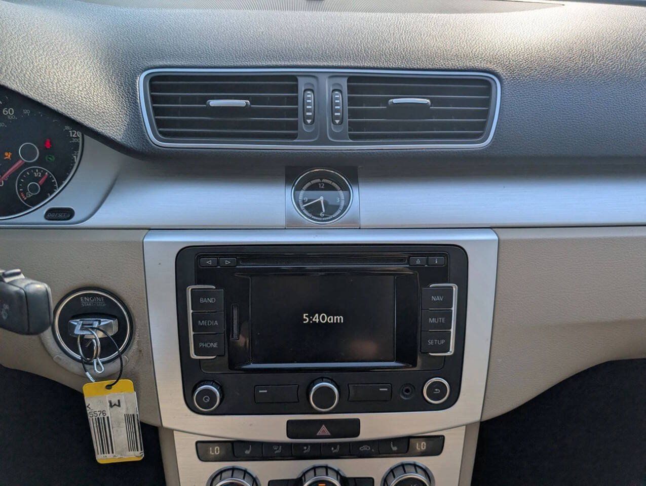 Used 2014 Volkswagen CC Sport FWD image 17