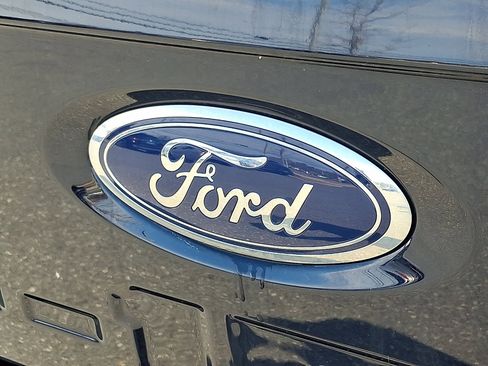 Used 2022 Ford F150 Lariat w/ Equipment Group 502A High image 30