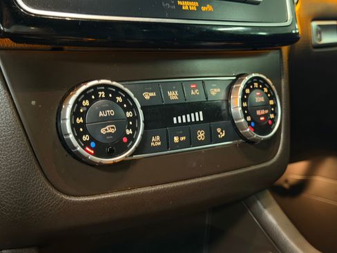 Used 2019 Mercedes-Benz GLS 450 4MATIC image 19