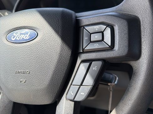 Used 2020 Ford F150 XLT image 25