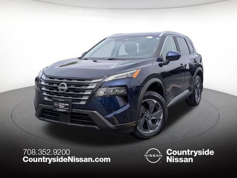 Used 2025 Nissan Rogue SV w/ SV Premium Package FWD image 1