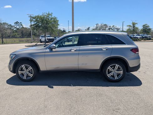 Used 2021 Mercedes-Benz GLC 300 w/ Premium Package image 7