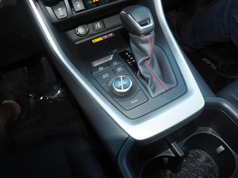 Used 2025 Toyota RAV4 XSE image 22