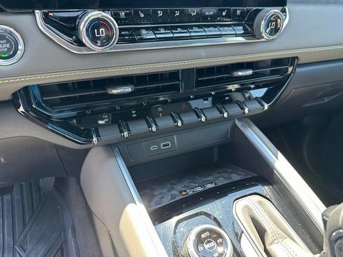 Certified 2023 Chevrolet Colorado ZR2 w/ ZR2 Convenience Package III AWD/4WD image 23