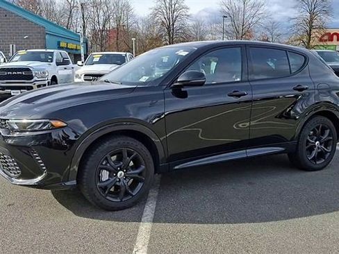 Used 2024 Dodge Hornet R/T Plus w/ R/T Blacktop Package image 4