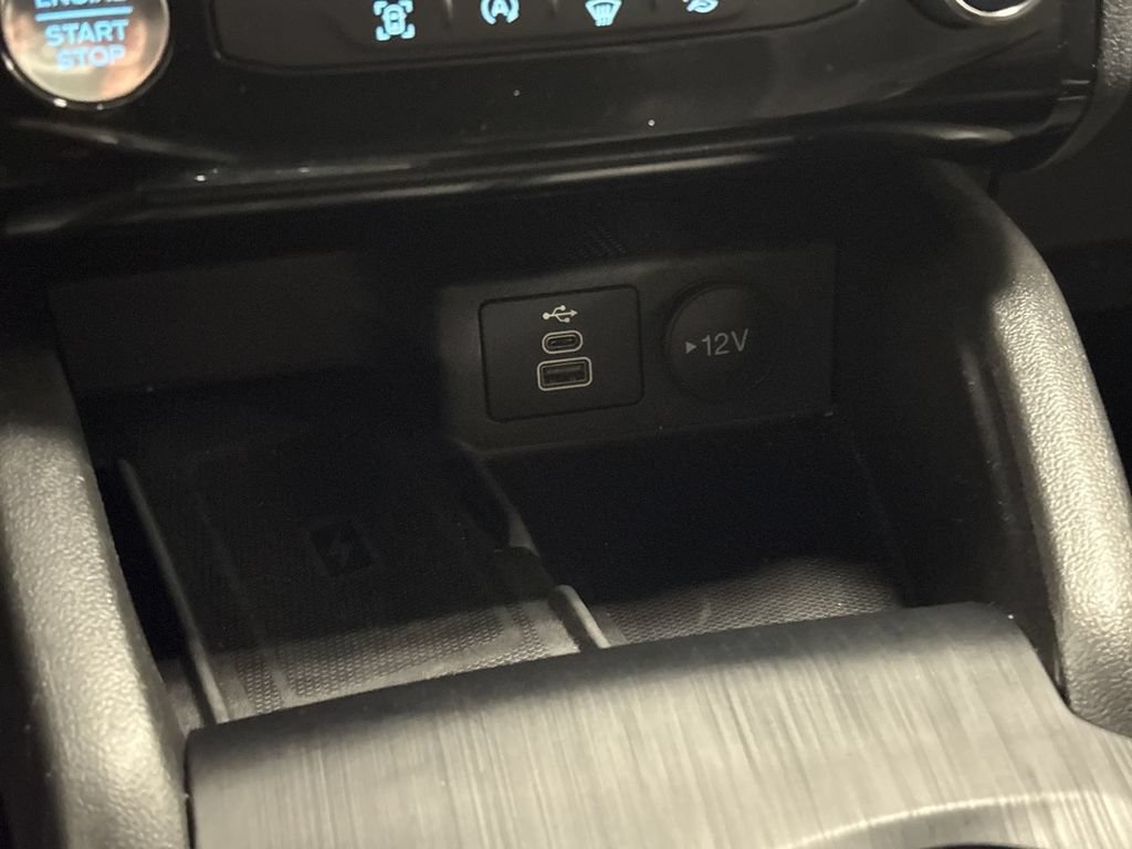 Used 2025 Ford Escape Platinum AWD/4WD image 56