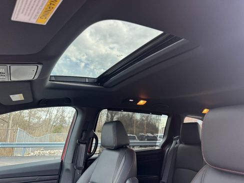 Certified 2024 Honda Odyssey Sport image 27