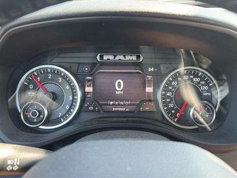Used 2021 RAM 1500 Big Horn AWD/4WD image 12