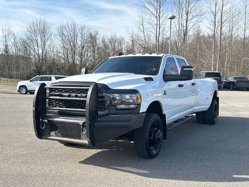 Used 2024 RAM 3500 Tradesman AWD/4WD image 8