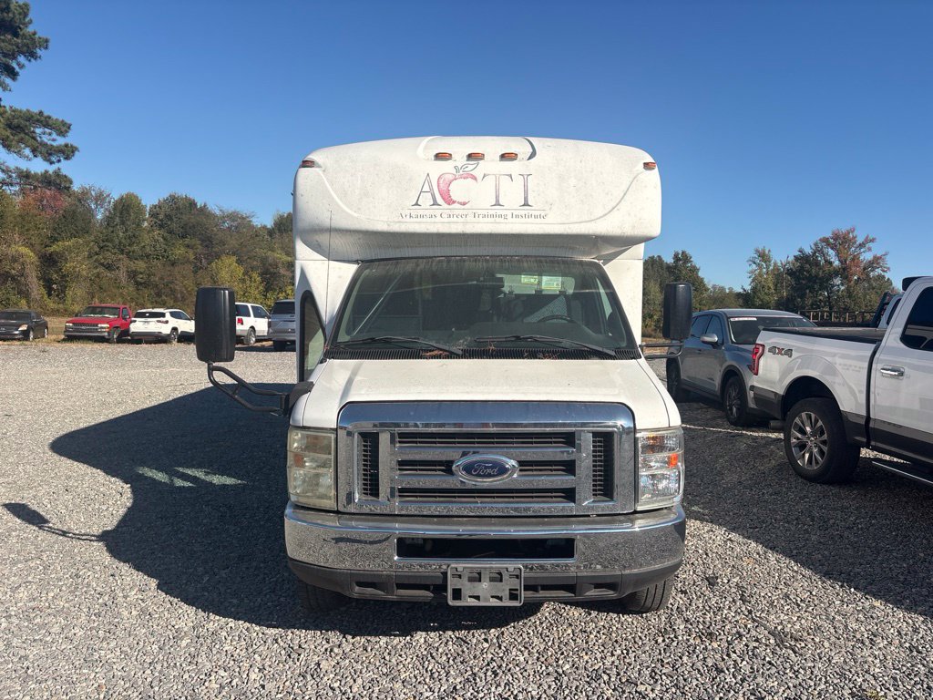 Used 2016 Ford E-450 and Econoline 450 Super Duty w/ Shuttle Bus Prep Package RWD image 10