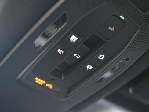 Certified 2026 Porsche Cayenne AWD/4WD image 22