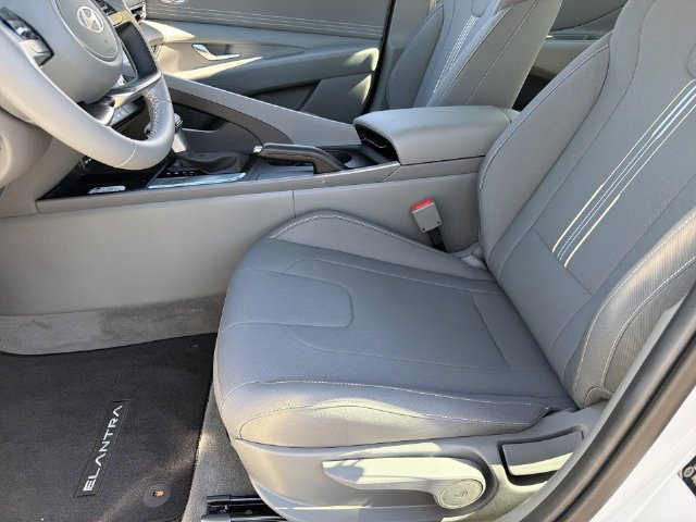 Used 2026 Hyundai Elantra Sport w/ Cargo Package FWD image 21