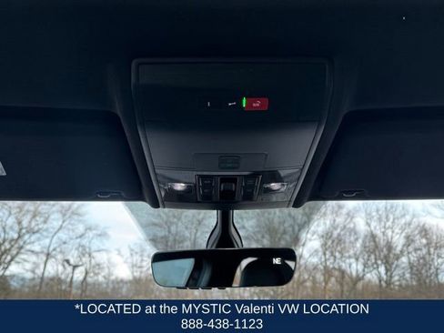 Used 2022 Volkswagen Atlas Cross Sport SE w/ Panoramic Sunroof Package image 18