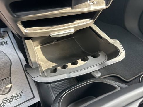 New 2026 Chrysler Pacifica Select image 21